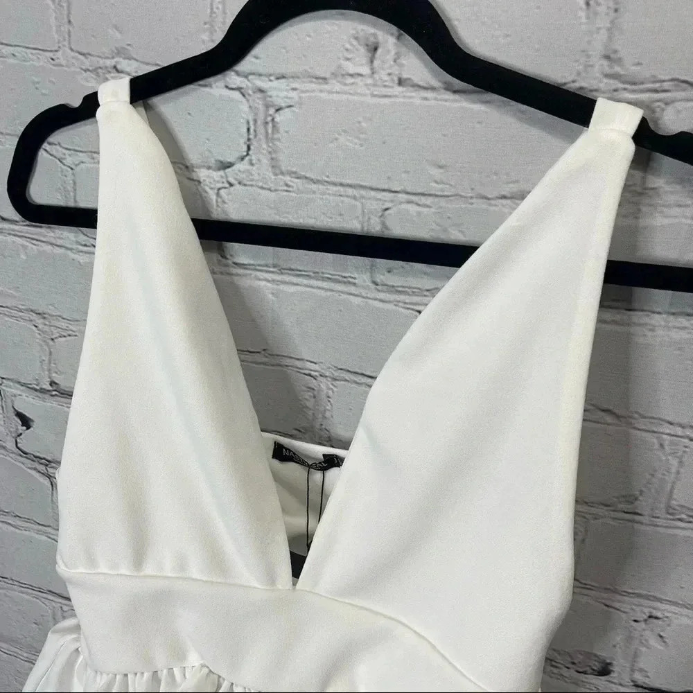 NWT Nasty Gal White Deep Down Plunging Crop Top SIZE 10 - Picture 4 of 10